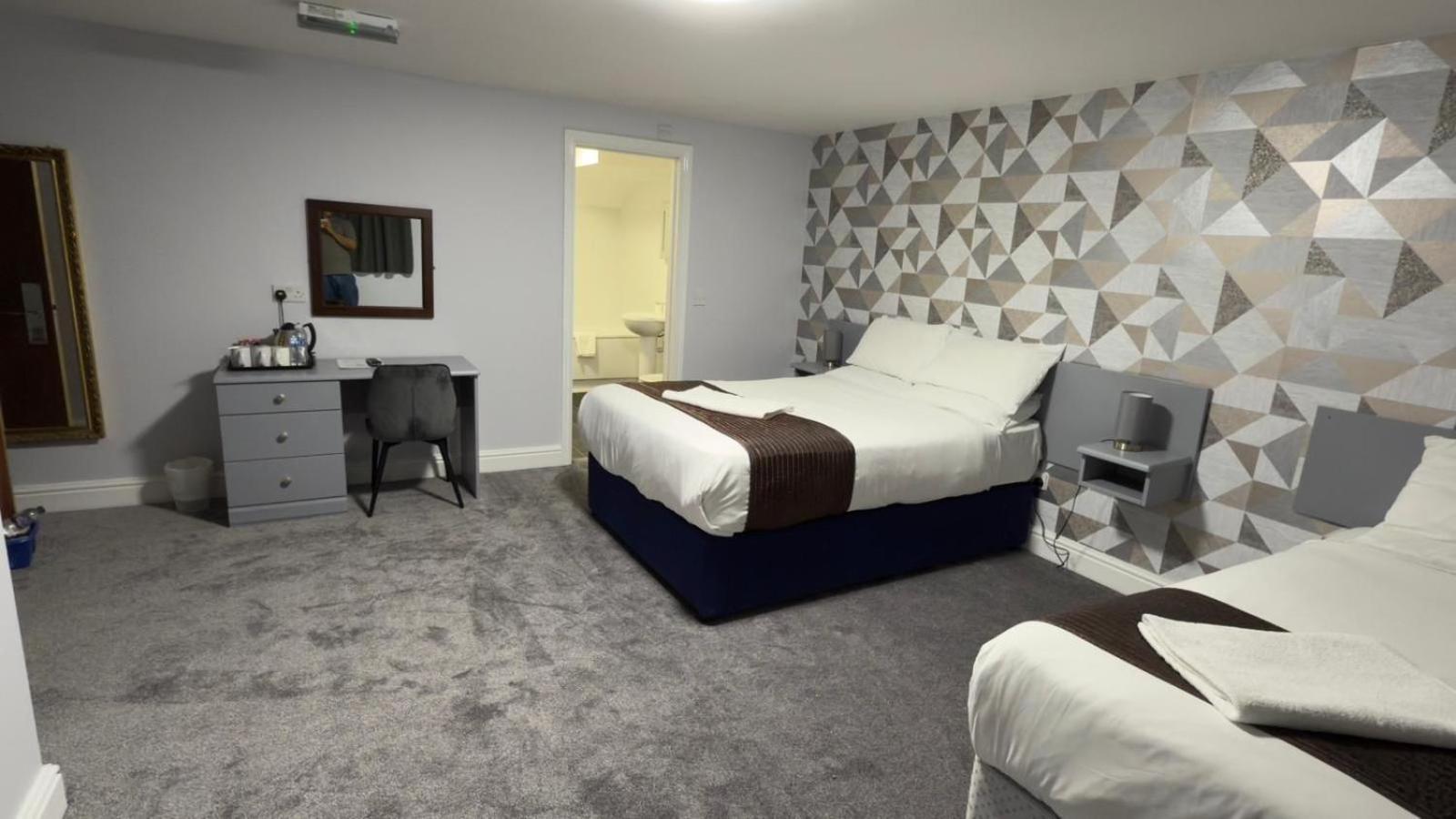 The Terrace Lodge Hotel ヨービル エクステリア 写真